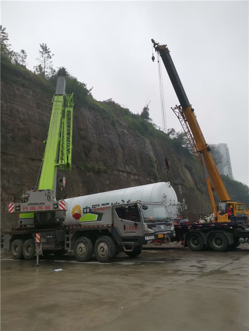 宣威市“不怕风雨冻”—— 吊车的 “恶劣环境适应” 技术